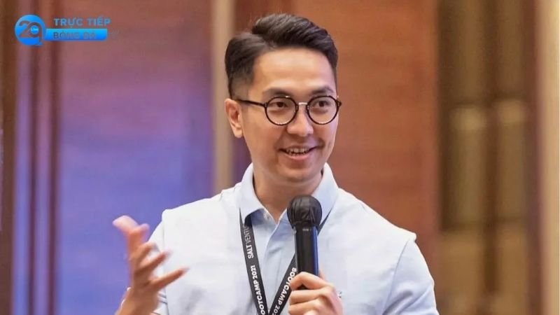 Sự Phát Triển Của Nghề Bình Luận Viên Bóng Đá